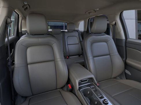 New 2026 Lincoln Corsair Premiere image 10