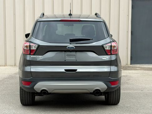 Used 2017 Ford Escape SE w/ Equipment Group 201A AWD/4WD image 9