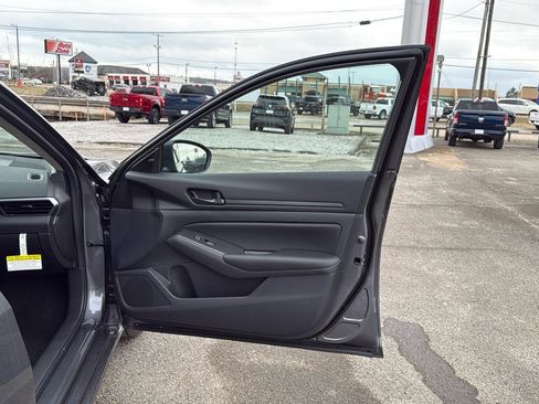 New 2025 Nissan Altima 2.5 S image 16