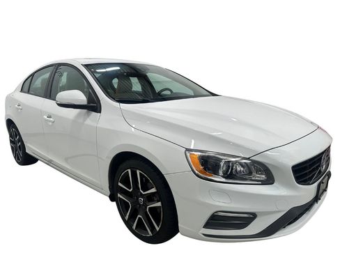 Used 2017 Volvo S60 T5 Dynamic image 3