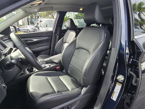 Certified 2025 INFINITI QX50 Luxe image 13