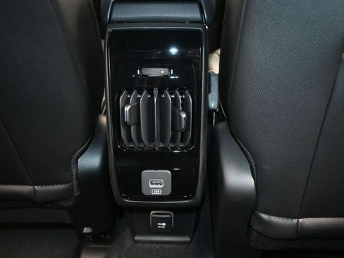 New 2026 Jeep Compass Latitude AWD/4WD image 27