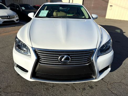 Used 2015 Lexus LS 460 Luxury image 9