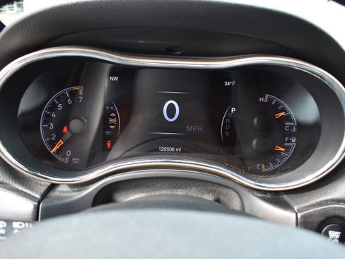 Used 2014 Jeep Grand Cherokee Limited image 17