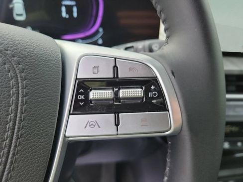 Certified 2025 Kia Telluride EX w/ EX Captain's Chair Package FWD image 15