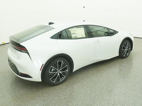 New 2026 Toyota Prius XLE image 9