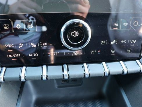 New 2026 GMC Terrain Elevation w/ Elevation Premium Package image 24