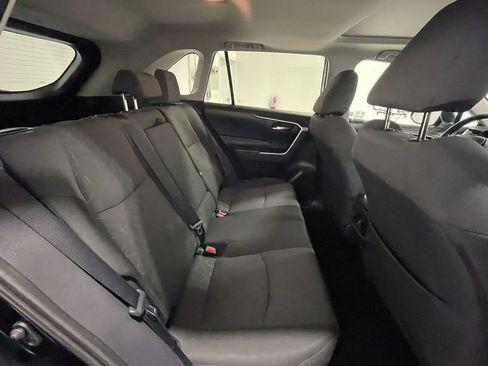 Used 2019 Toyota RAV4 XLE image 21
