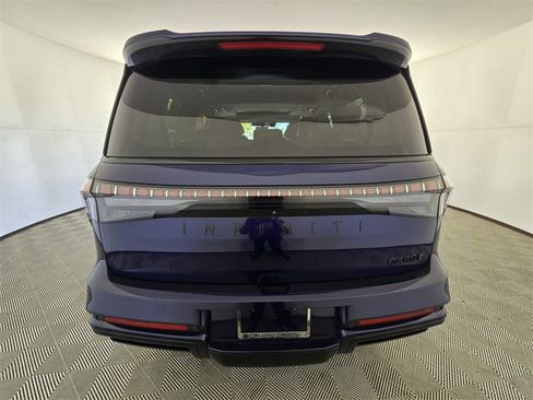 Used 2025 INFINITI QX80 Sensory image 13