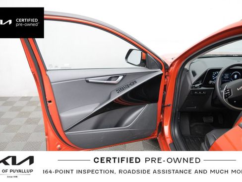 Certified 2023 Kia Niro Wind w/ Wind Preserve Package FWD image 10