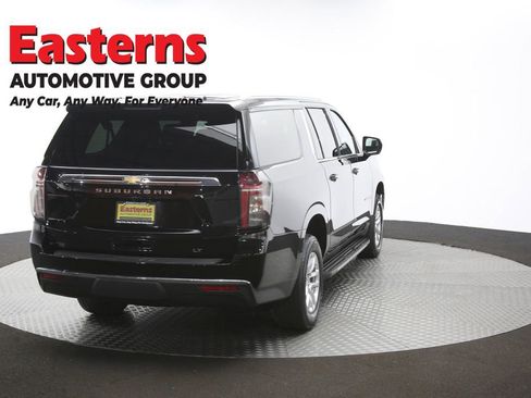 Used 2024 Chevrolet Suburban LT image 41