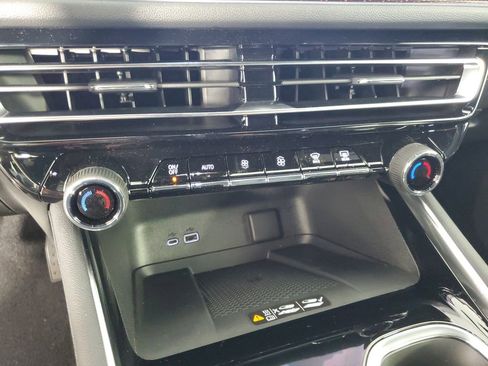 New 2026 Chevrolet Traverse Z71 image 22