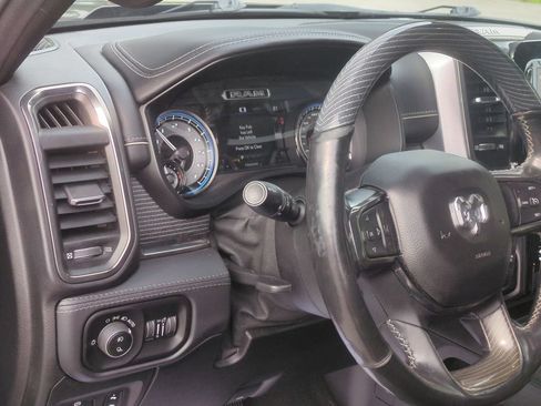 Used 2021 RAM 1500 Limited AWD/4WD image 9