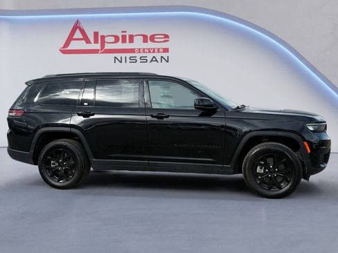 Used 2024 Jeep Grand Cherokee L Laredo AWD/4WD image 6