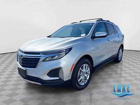 Used 2022 Chevrolet Equinox LT image 1