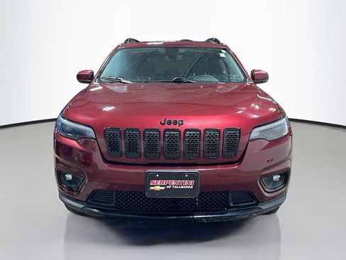 Used 2019 Jeep Cherokee Latitude Plus AWD/4WD image 2