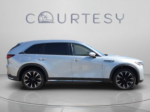 Used 2025 MAZDA CX-90 Plug-In Hybrid w/ Premium Plus AWD/4WD image 6