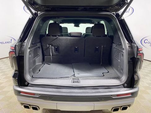 Certified 2025 Chevrolet Traverse LT image 26