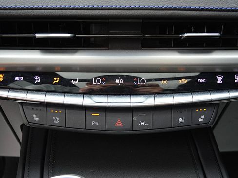Used 2024 Cadillac XT4 Sport AWD/4WD image 28