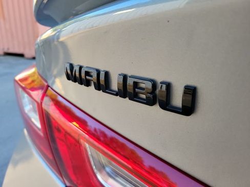 Used 2025 Chevrolet Malibu RS FWD image 10