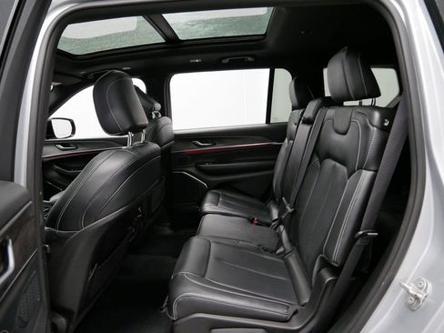 Certified 2024 Jeep Grand Cherokee L Overland w/ Trailer Tow Package image 11