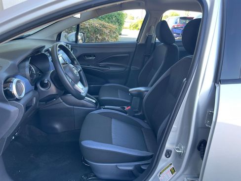 Used 2025 Nissan Versa SV FWD image 25