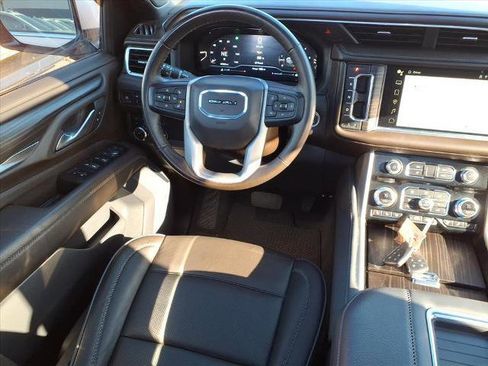 Certified 2024 GMC Yukon XL Denali image 20