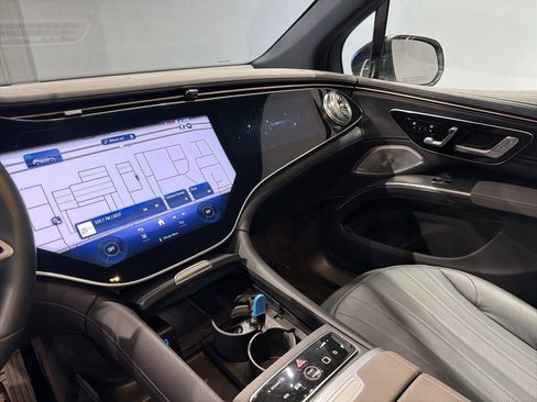 Used 2025 Mercedes-Benz EQS 450+ 4MATIC SUV image 12