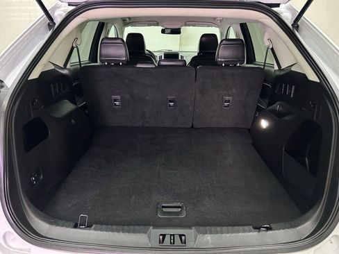 Used 2024 Ford Edge SEL image 11