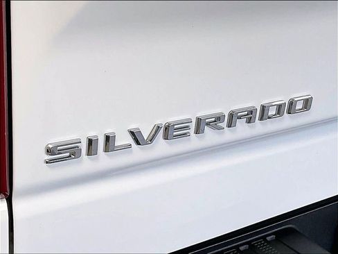 Used 2024 Chevrolet Silverado 1500 LT AWD/4WD image 27