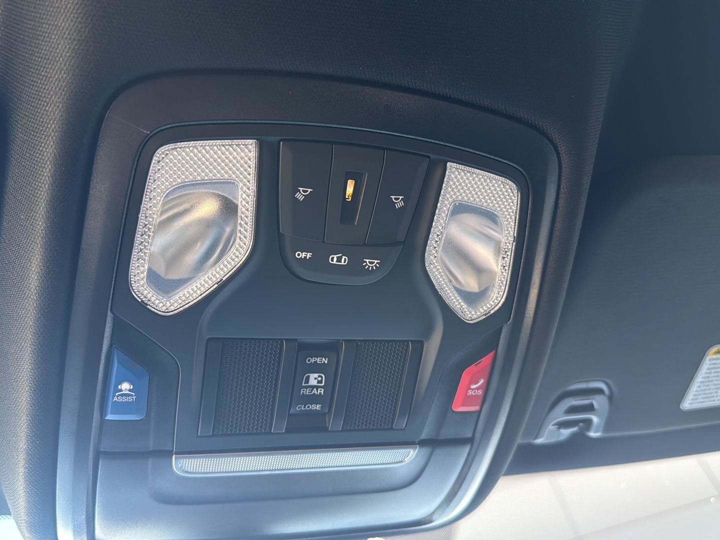 Used 2025 RAM 1500 Big Horn AWD/4WD image 29