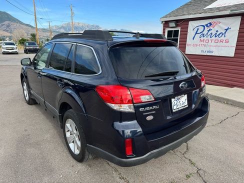 Used 2014 Subaru Outback 2.5i Limited w/ Moonroof Package AWD/4WD image 3