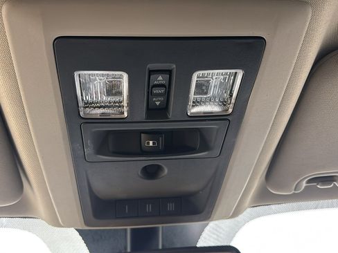 Used 2018 RAM 2500 Laramie w/ Sport Appearance Group image 22