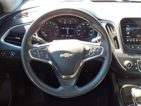 Used 2024 Chevrolet Malibu LT FWD image 12
