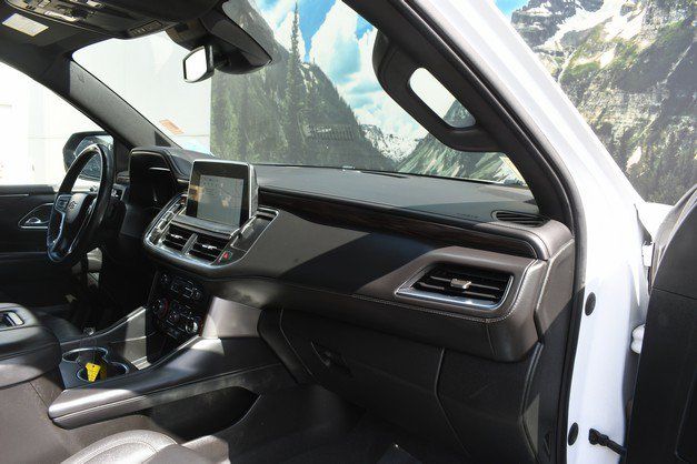 Used 2023 Chevrolet Tahoe Z71 w/ Luxury Package AWD/4WD image 24