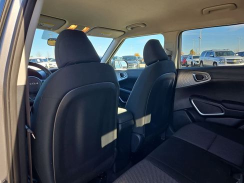 Certified 2024 Kia Soul LX w/ Option Group 015 image 17