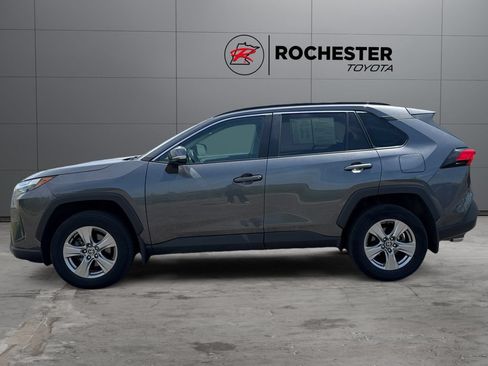 Certified 2022 Toyota RAV4 XLE w/ Convenience Package AWD/4WD image 2