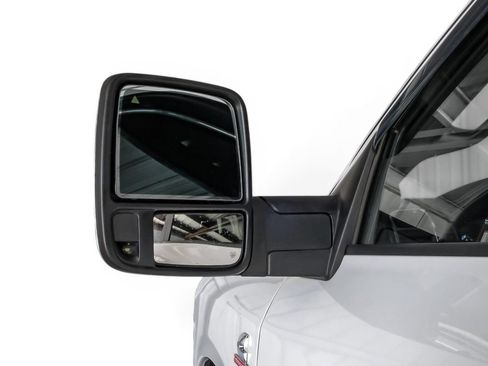 Used 2025 RAM 3500 Laramie AWD/4WD image 39