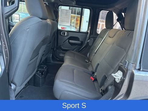 Used 2021 Jeep Wrangler Unlimited Sport image 33