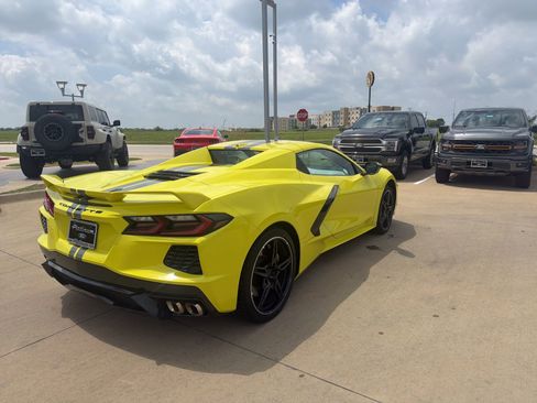 Used 2022 Chevrolet Corvette Stingray Premium Conv w/ Z51 Performance Package RWD image 6