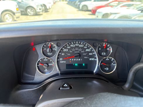 Used 2023 Chevrolet Express 3500 LS RWD image 12