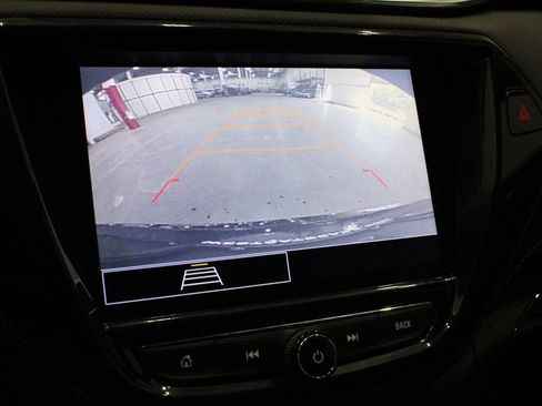 Used 2021 Chevrolet TrailBlazer ACTIV w/ Convenience Package image 8