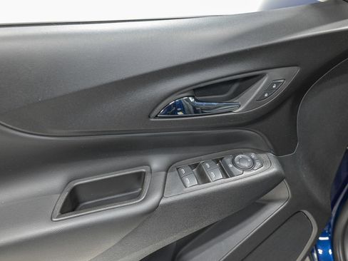 Used 2023 Chevrolet Equinox LT image 13