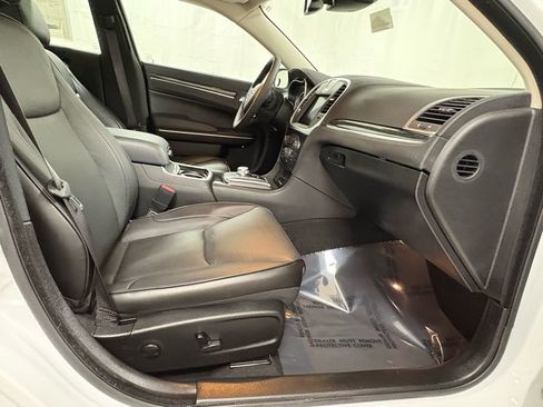 Used 2023 Chrysler 300 Touring L w/ Popular Equipment Group image 14