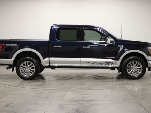 Used 2025 Ford F150 Lariat w/ Equipment Group 501A Mid AWD/4WD image 9