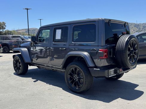 Certified 2025 Jeep Wrangler Unlimited Sahara w/ Safety Group AWD/4WD image 4