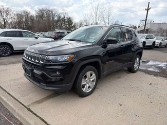 Used 2022 Jeep Compass Latitude video 2