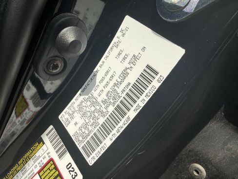 Used 2021 Toyota Tacoma TRD Sport w/ Technology Package image 22