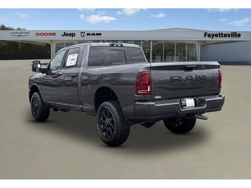 New 2026 RAM 2500 Big Horn AWD/4WD image 4