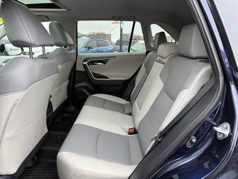 Used 2022 Toyota RAV4 Limited image 13